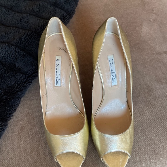 Oscar De La Renta Heels ( 38 1/2 ) - Picture 6 of 6